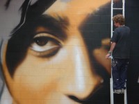 2pac mural